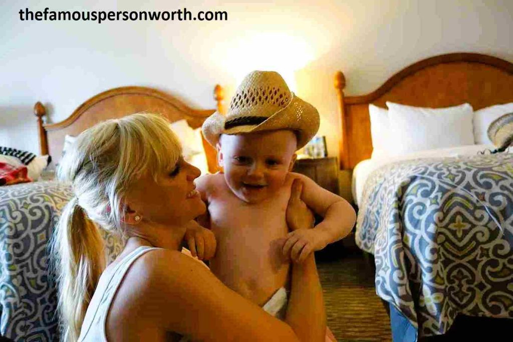 Anna Faris Net Worth and Child